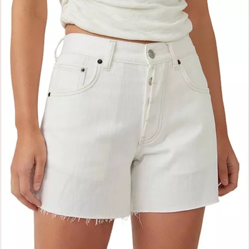 Free People Ivy Mid Rise Shorts White Size 31